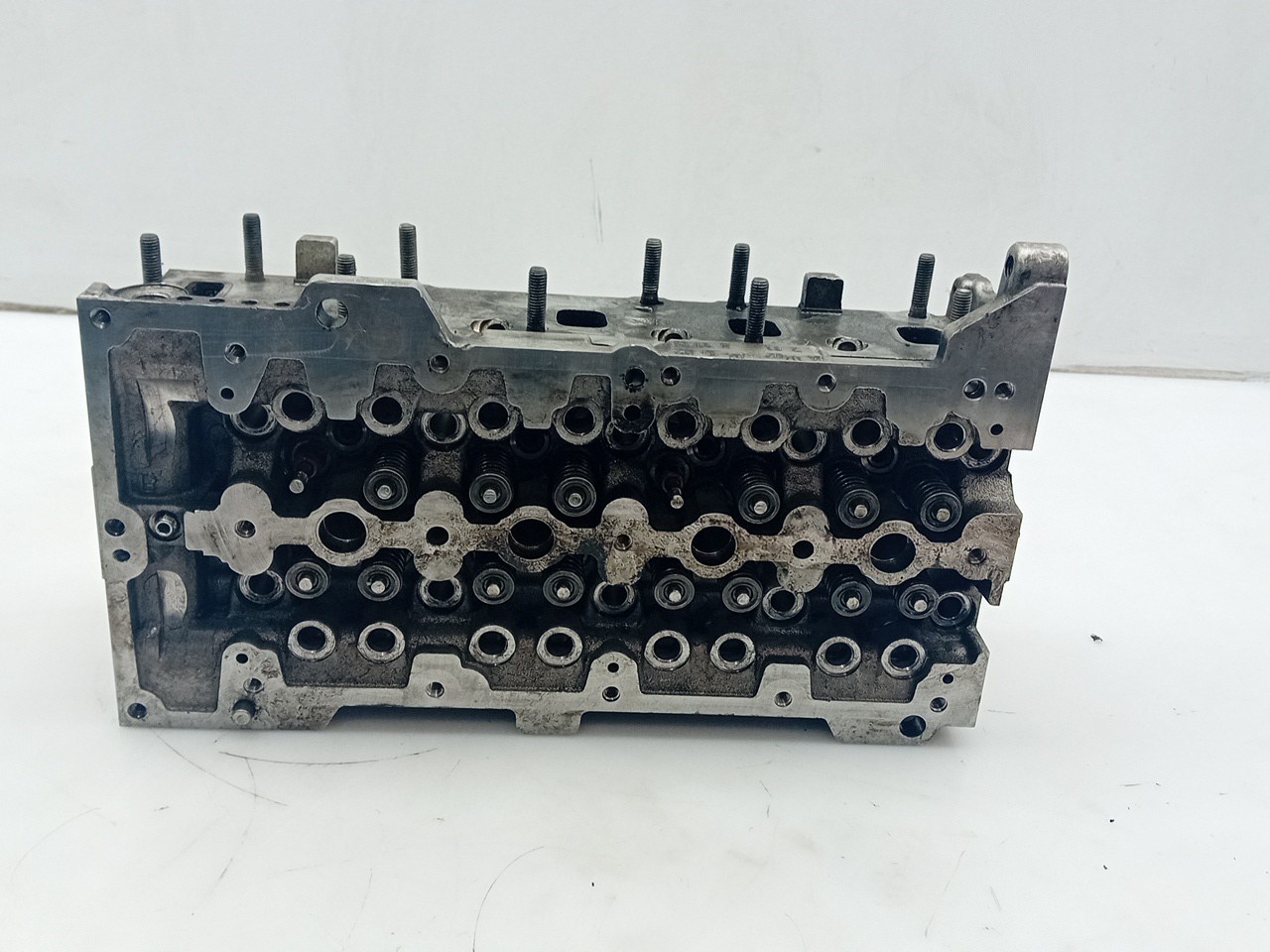 Colaça / cabeça do motor OPEL Corsa E Imagem-1
