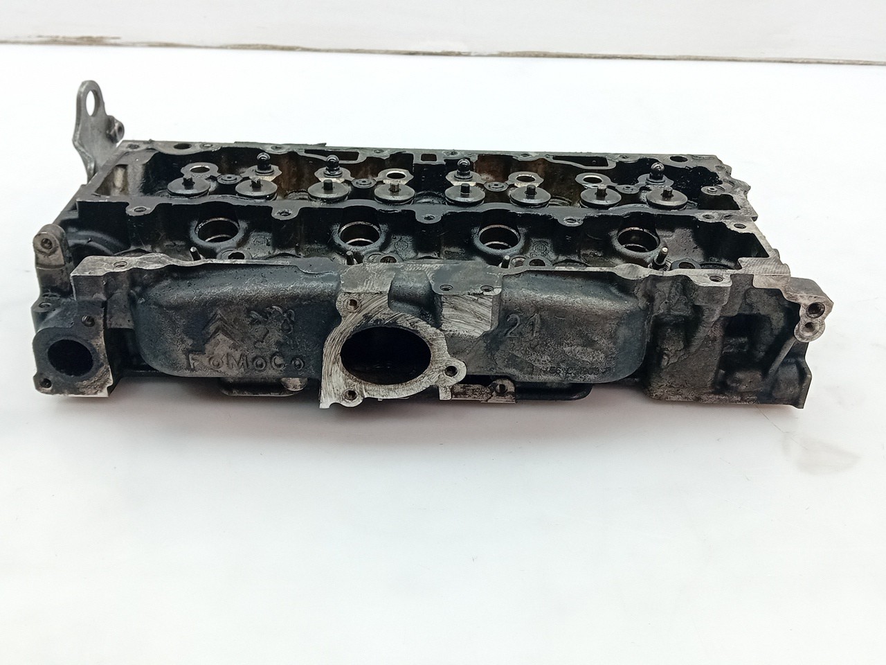 Cylinder head PEUGEOT 208 Imagem-2