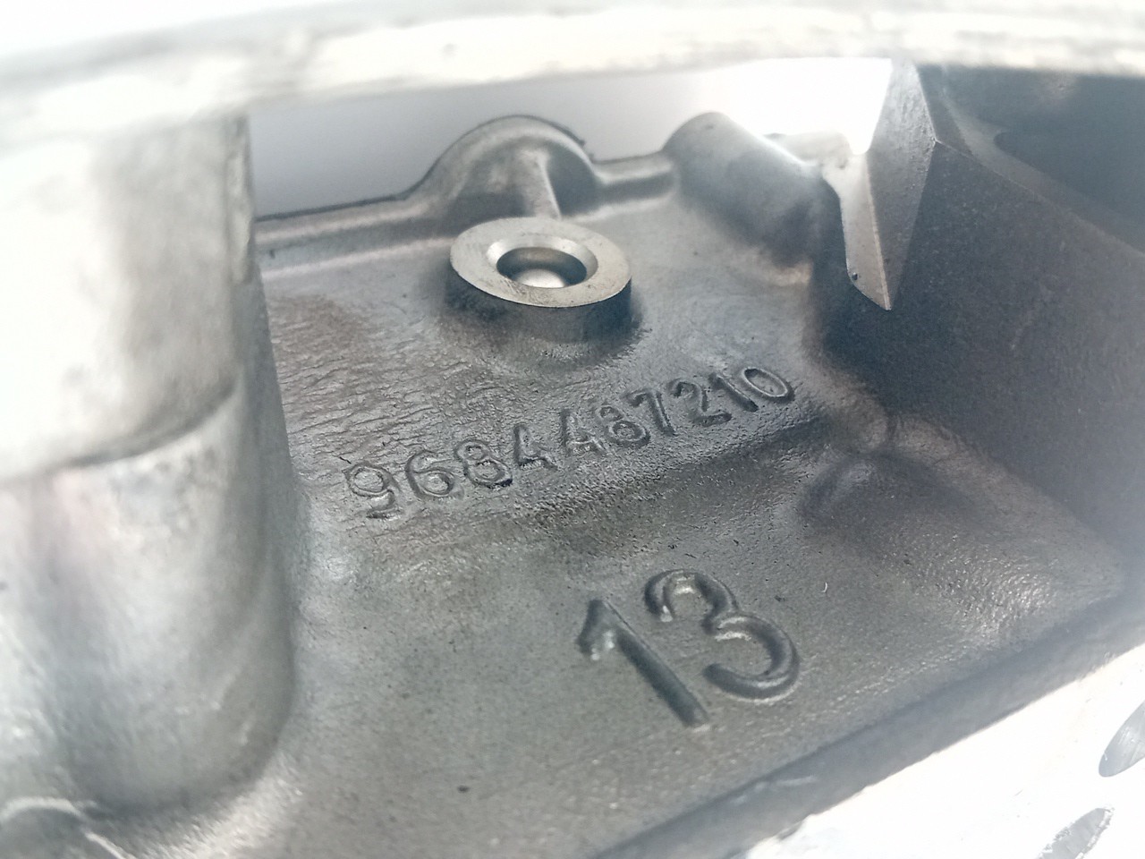 Cylinder head PEUGEOT 208 Imagem-3