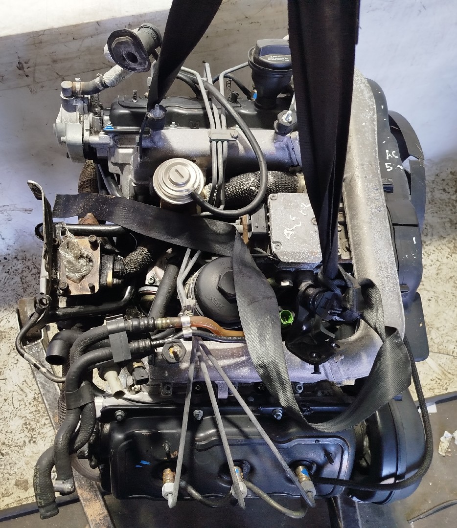 Moteur complet VOLKSWAGEN Passat Variant (3B6) Imagem-4