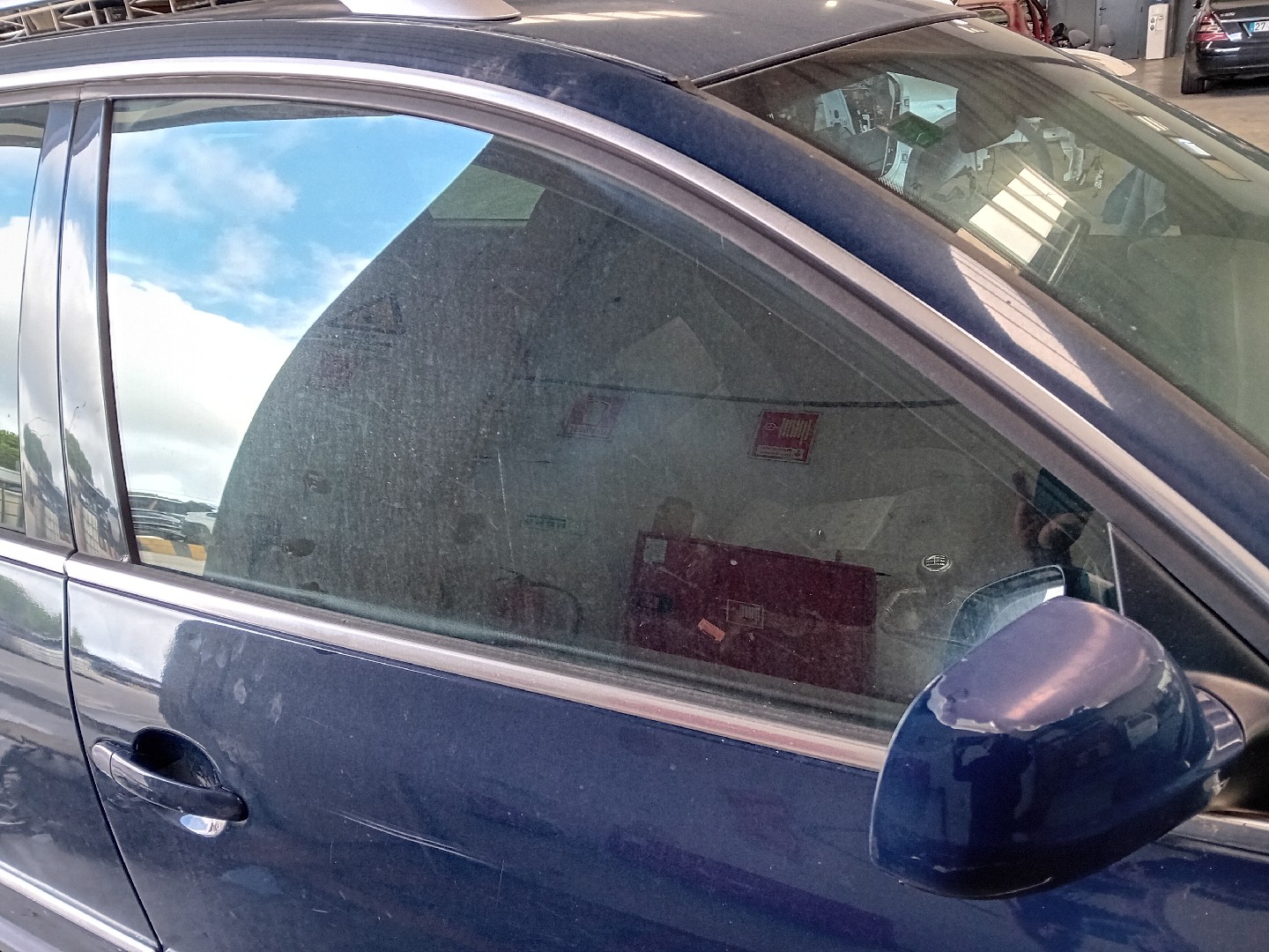 Right front door glass