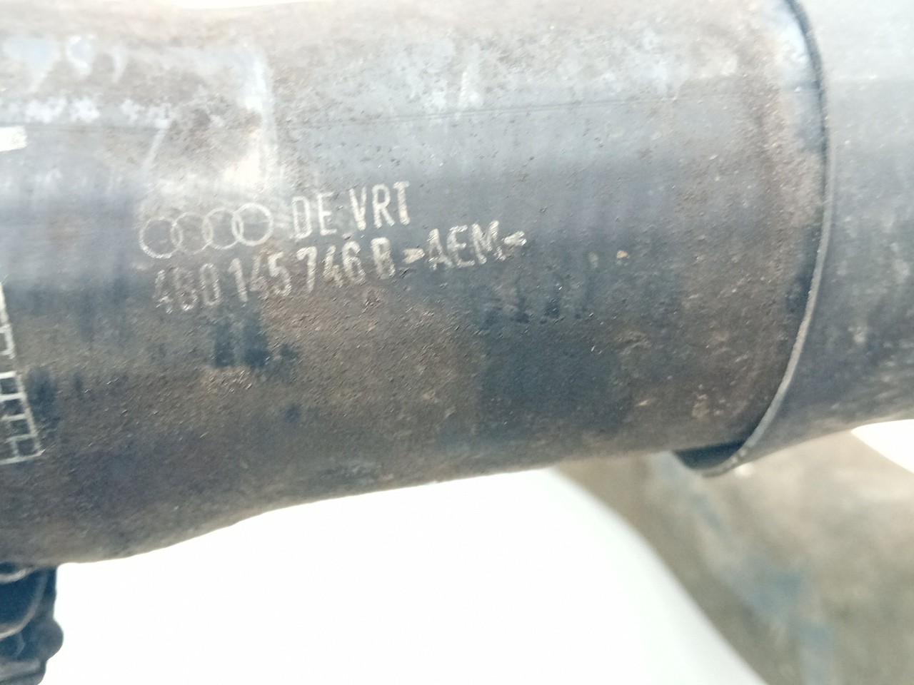 Intercooler pipe SKODA Octavia II Break (1Z5) Imagem-2