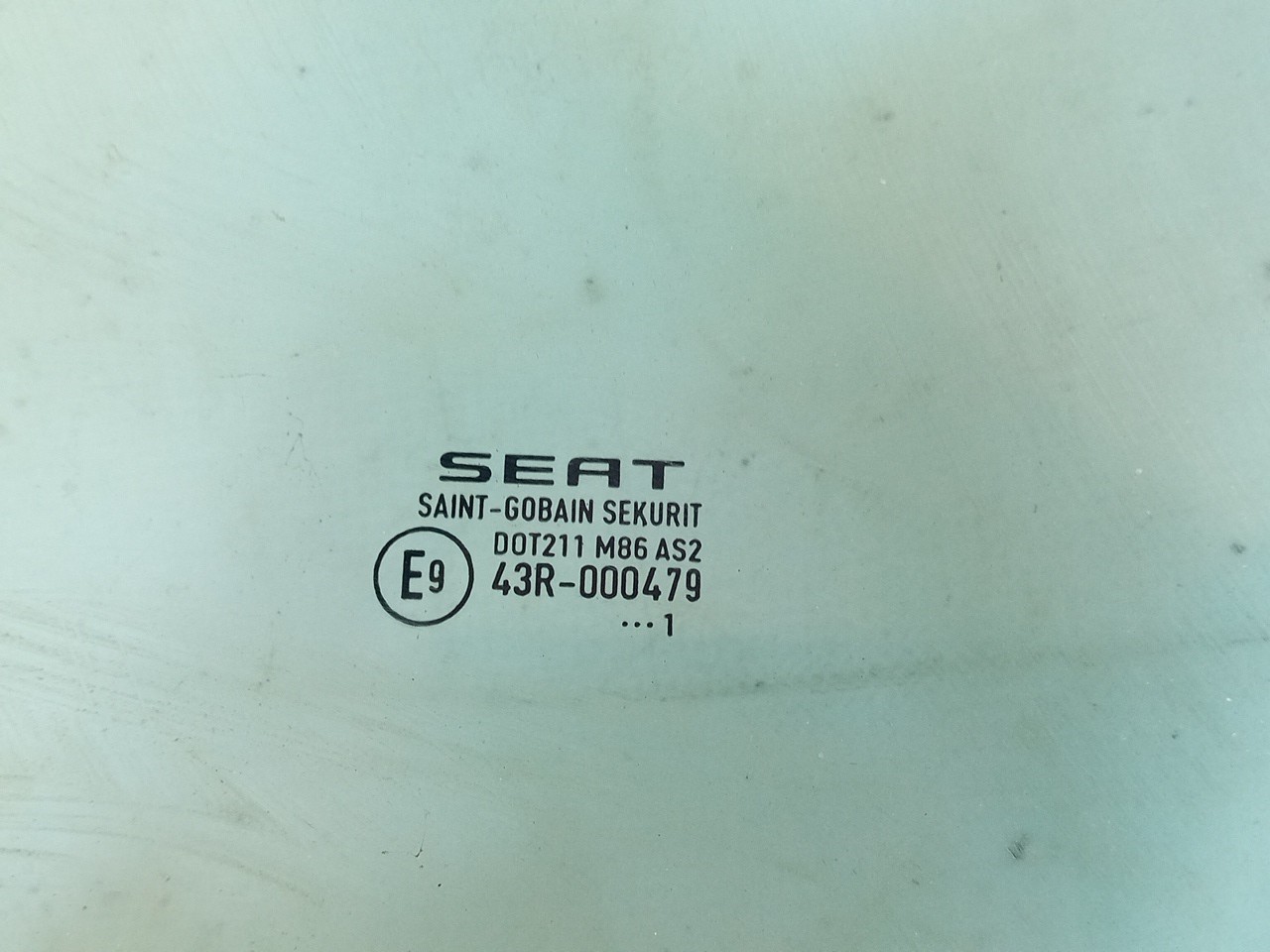 Right front door glass SEAT Ibiza IV (6J5, 6P1) Imagem-1