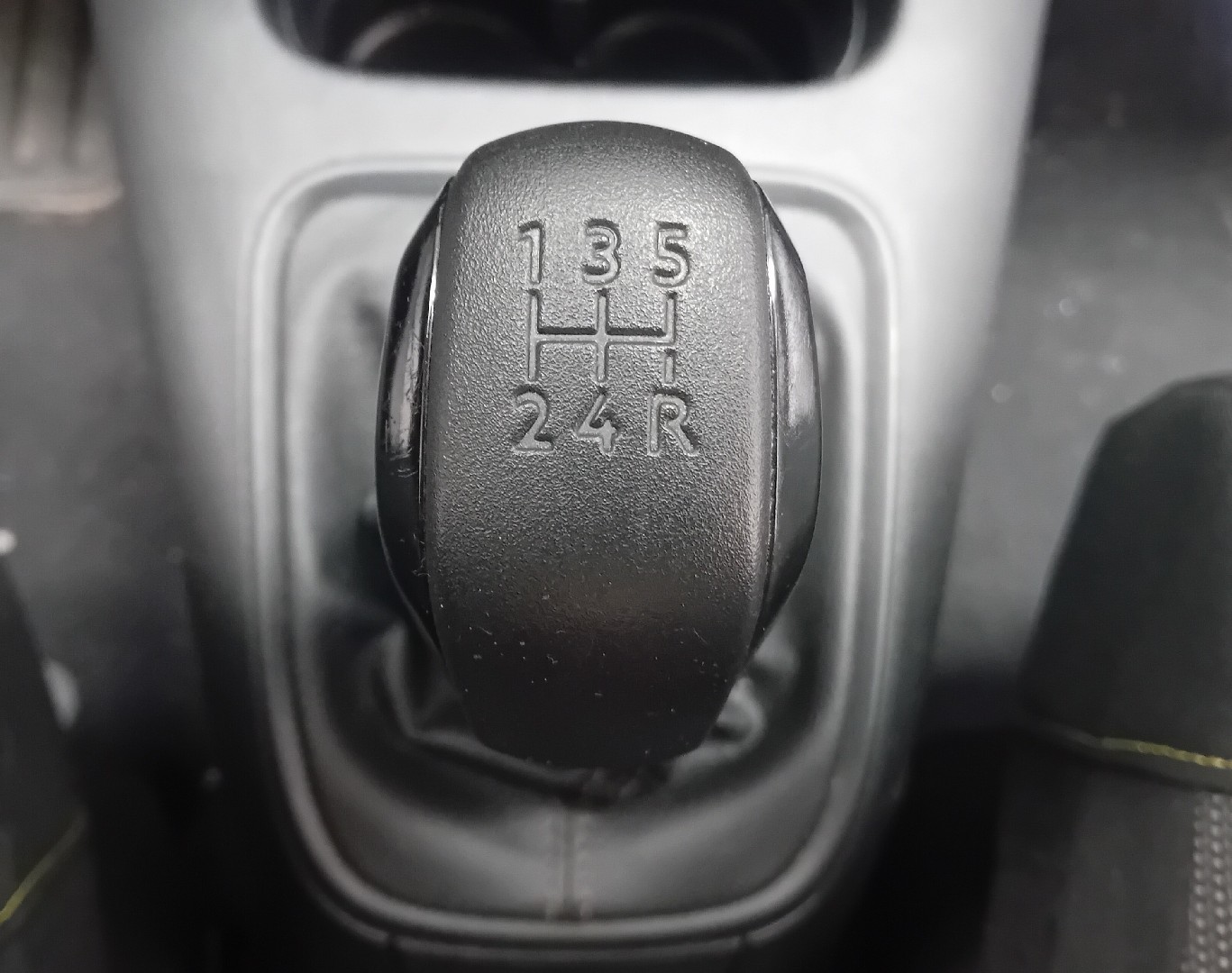 Gear lever shifter / knob  CITROËN C3 III (SX) Imagem-1