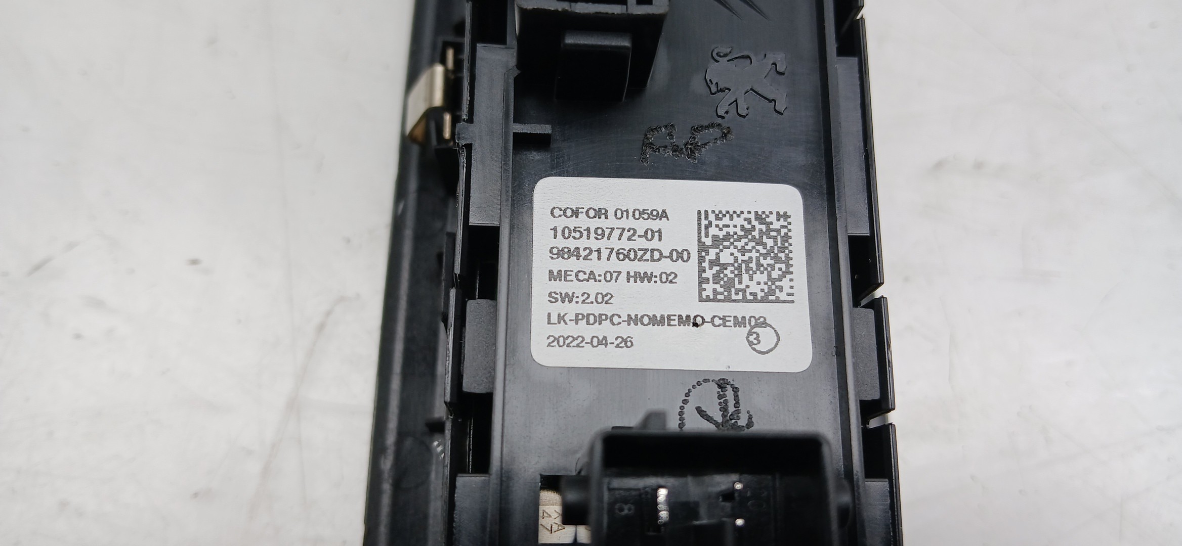 Mando / interruptor elevalunas delantero izquierdo CITROËN C4 III Imagem-3