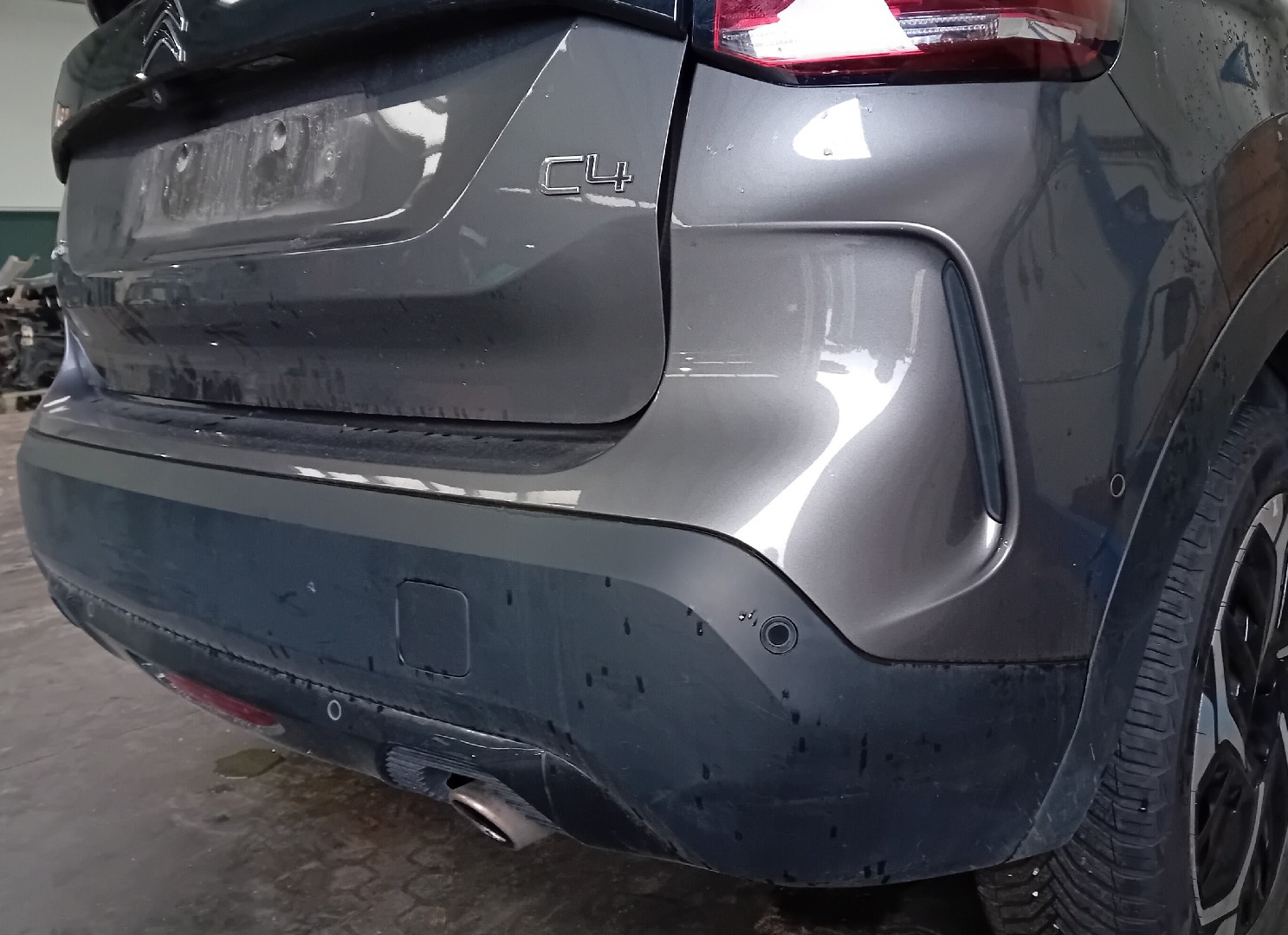 Rear Bumper CITROËN C4 III Imagem-2
