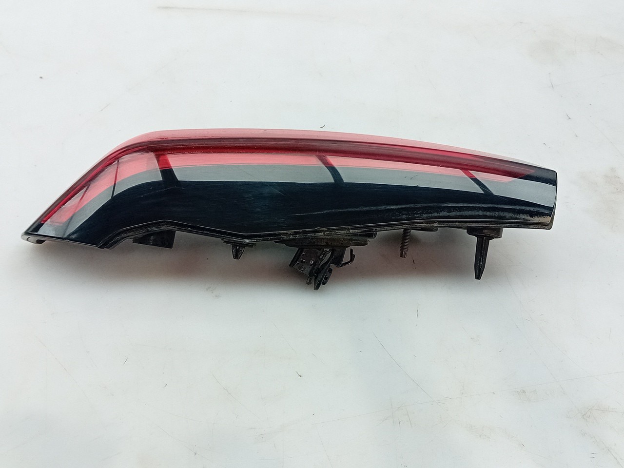 Right Tailgate light CITROËN C4 III Imagem-1