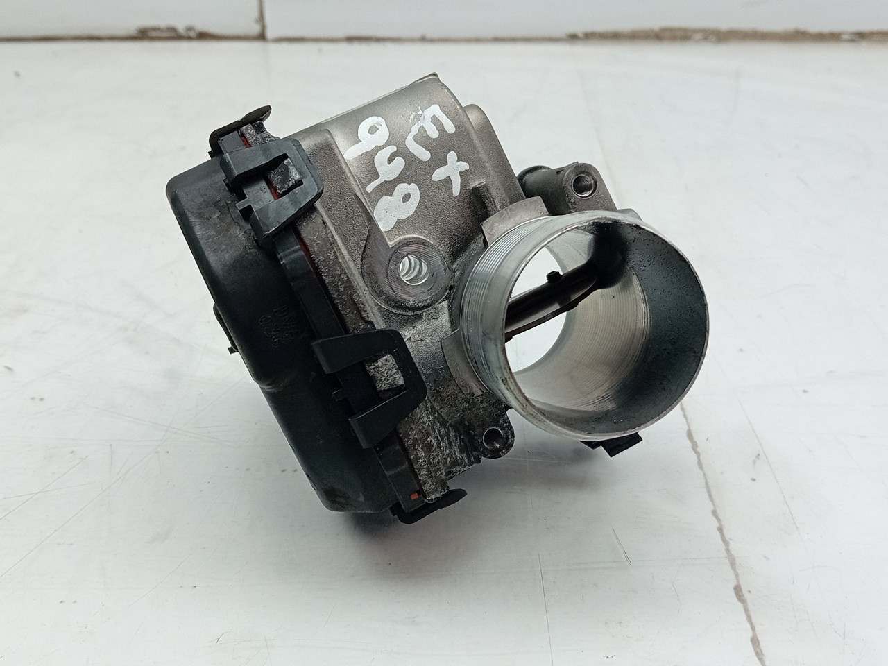 Throttle body CITROËN C4 III Imagem-1