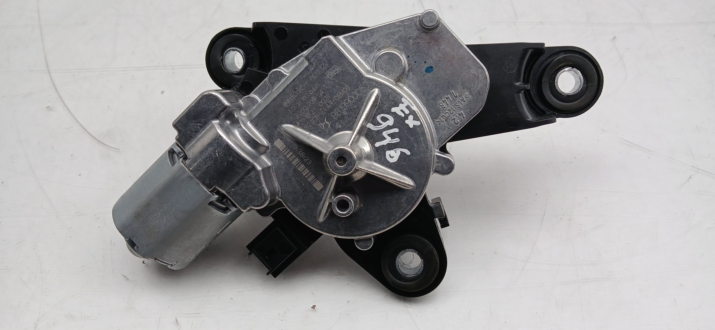 Motor limpiaparabrisas Trasero PEUGEOT 208 II Imagem-1