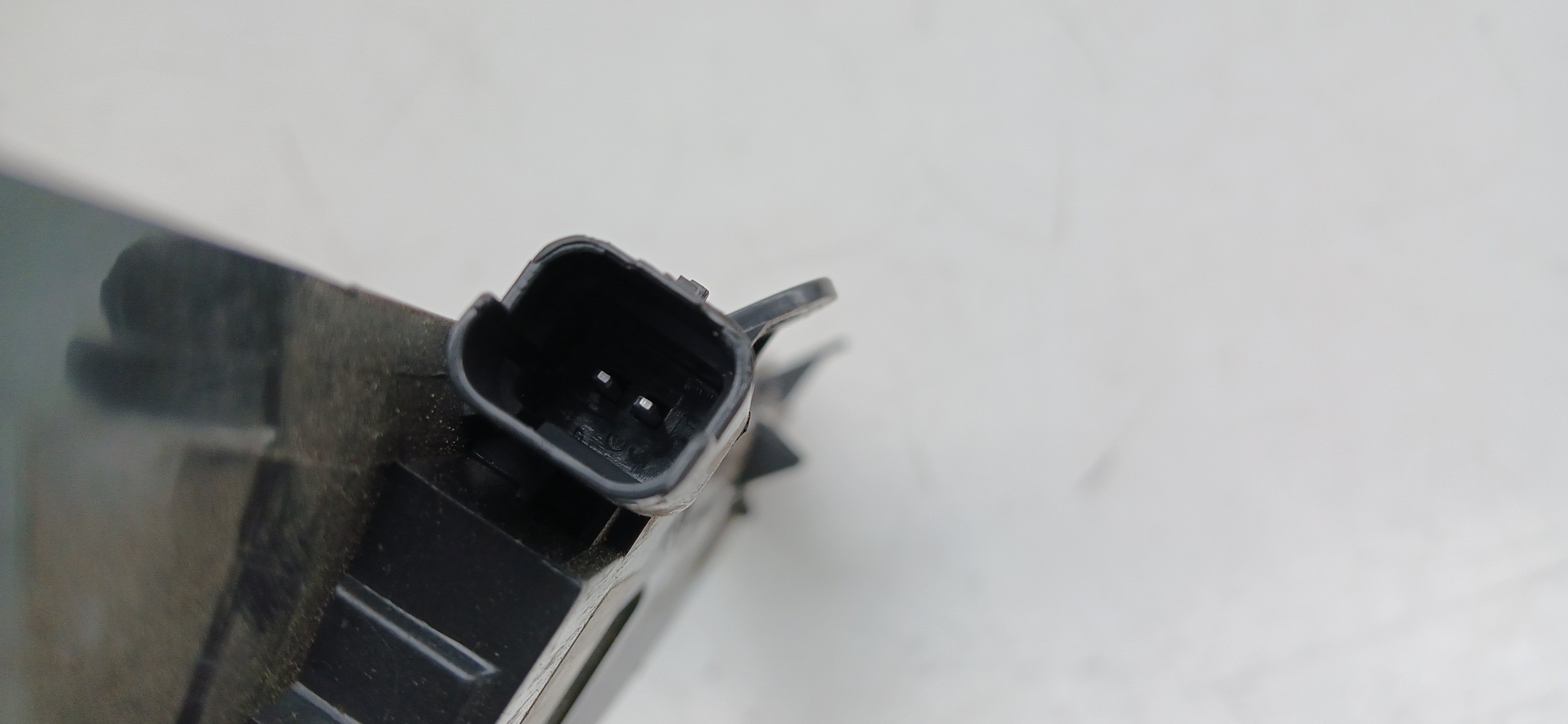 Additional stop light / 3rd stop light PEUGEOT 208 II Imagem-3