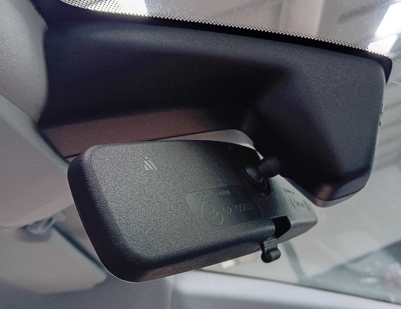 Espelho retrovisor interior PEUGEOT 208 II Imagem-1