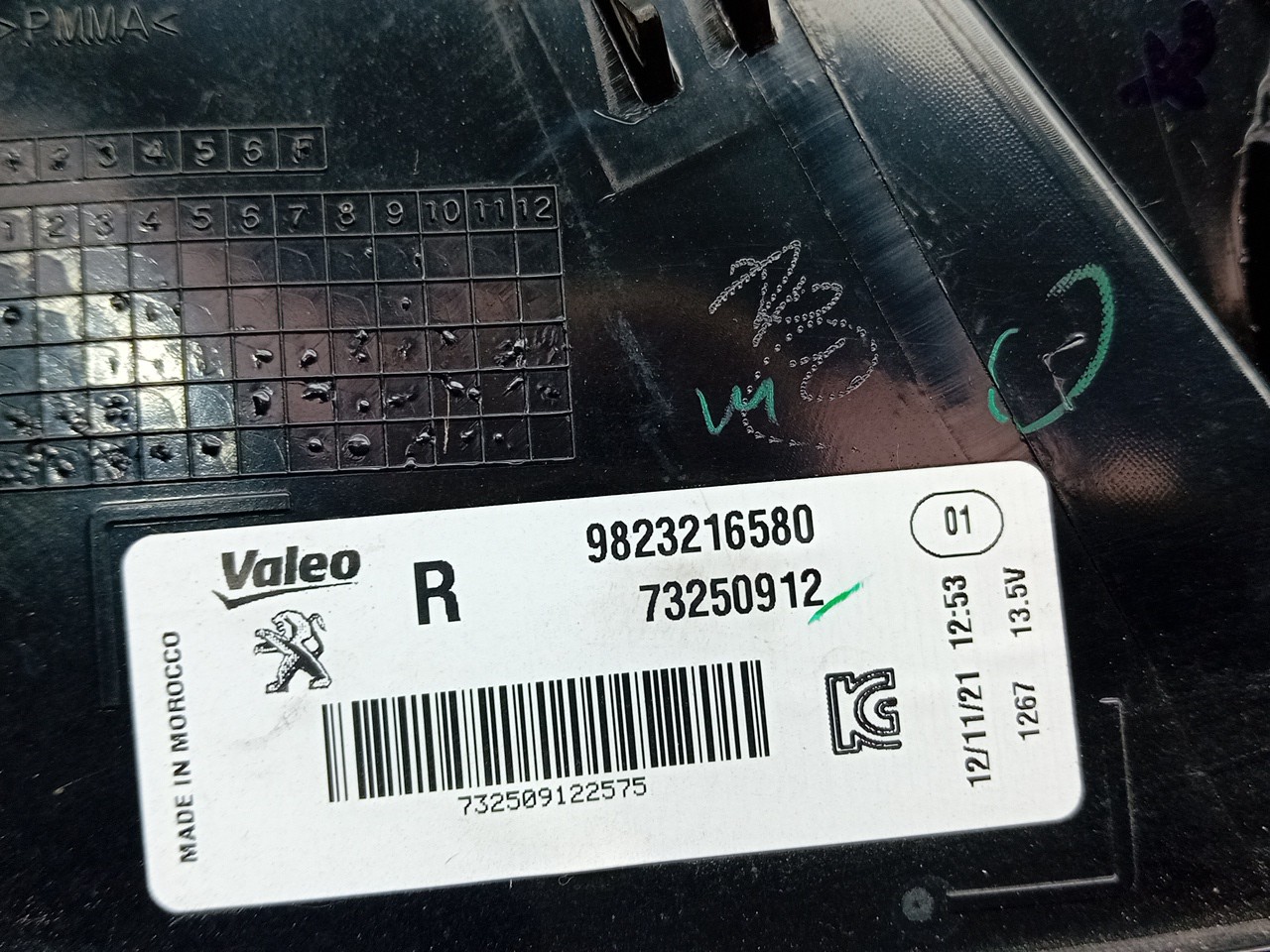 Right Tail light PEUGEOT 208 II Imagem-4
