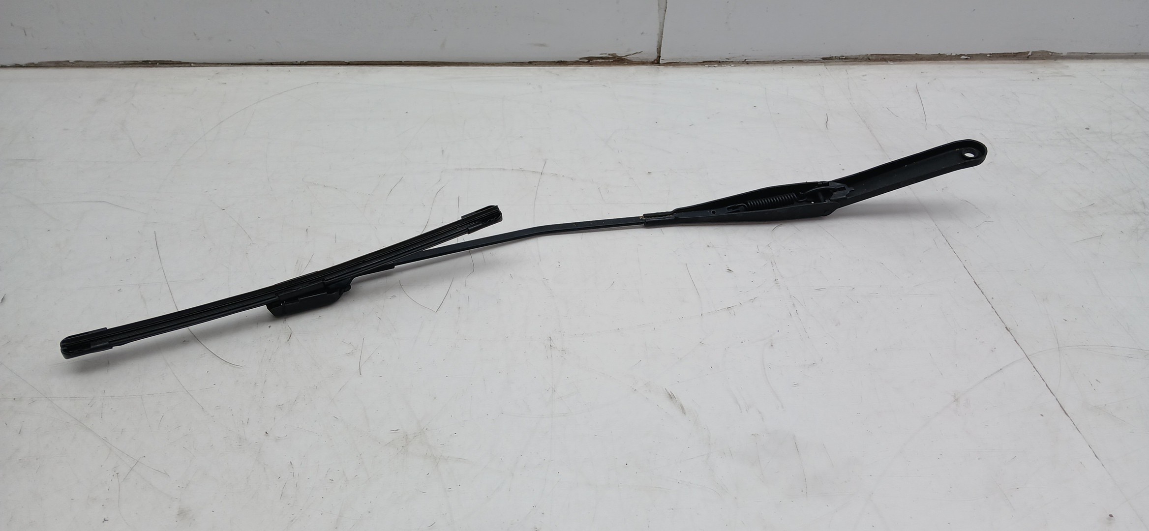 Bras de balai avant Droite FORD Fiesta VI (CB1, CCN) Imagem-1