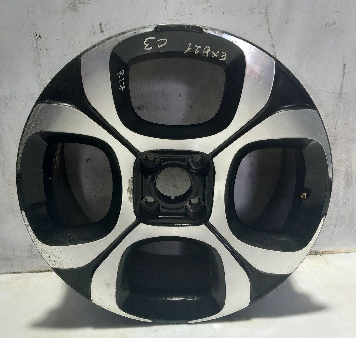 Left front Rim