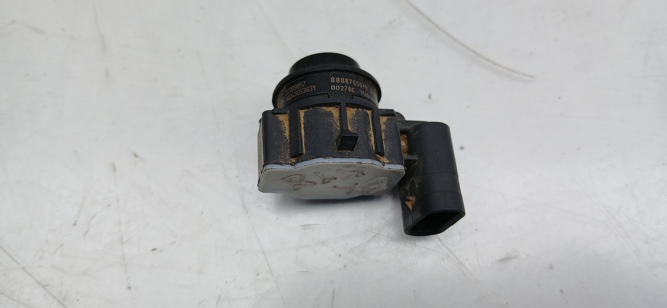 Sensor de aparcamiento Trasero VOLVO V60 II (225) Imagem-1