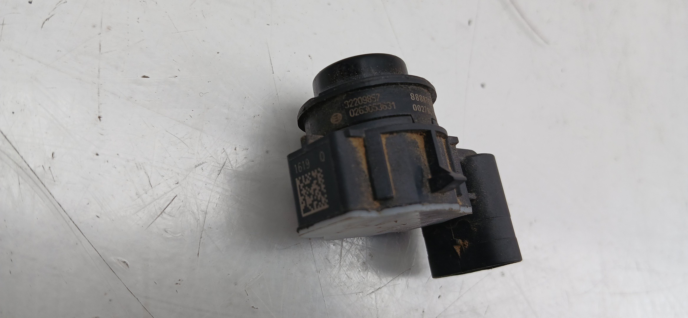 Sensor de aparcamiento Trasero VOLVO V60 II (225) Imagem-3
