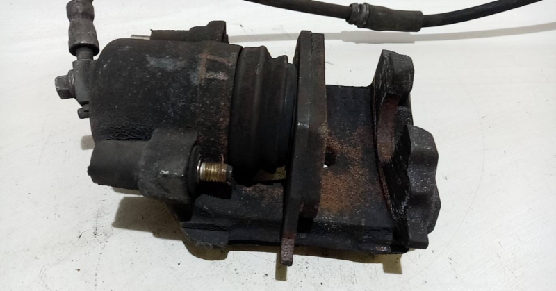 Left front Brake Caliper SKODA Octavia II Hatchback (1Z3) Imagem-1