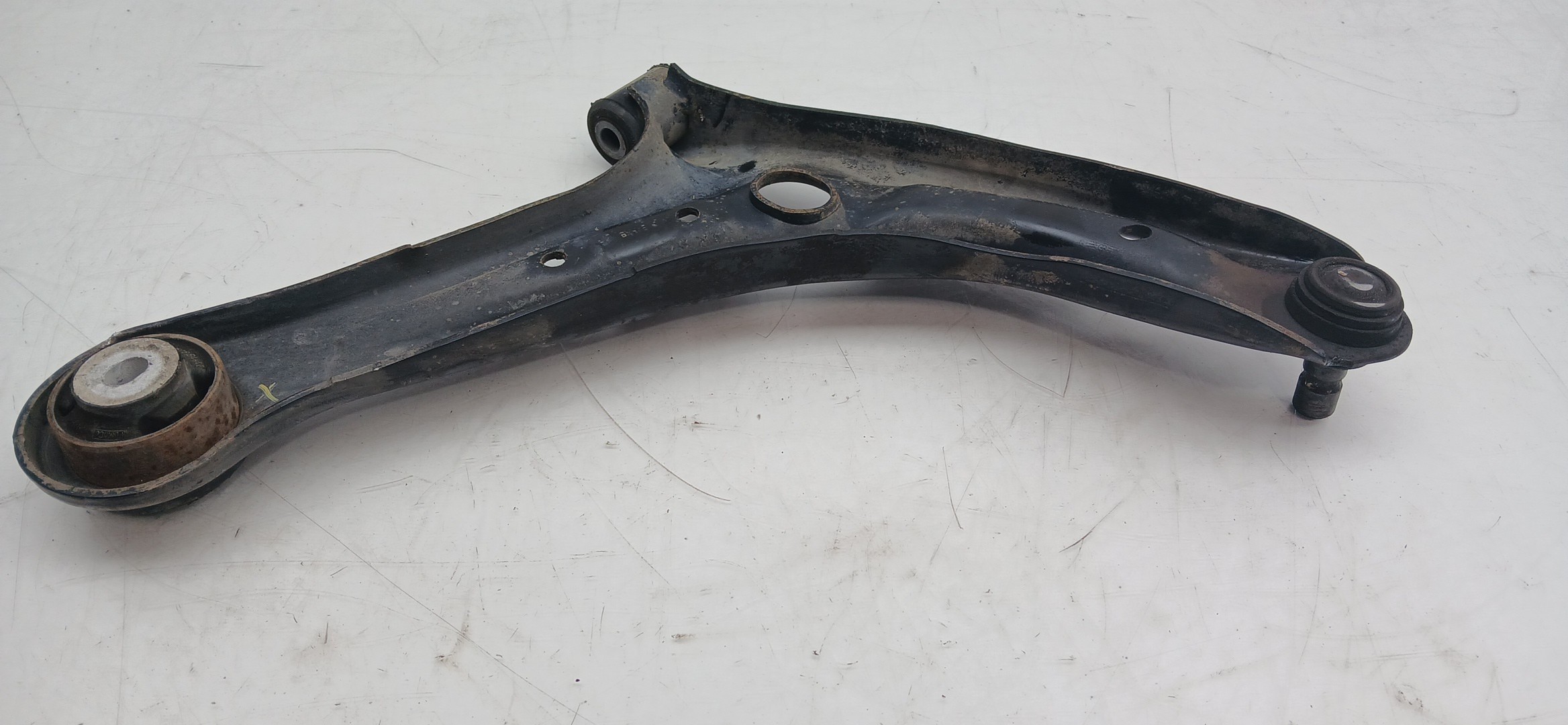 Bras de suspension Avant gauche FORD Fiesta VI (CB1, CCN) Imagem-1
