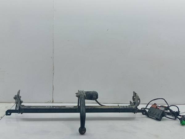 Tow hook PEUGEOT 2008 I (CU_) Imagem-1