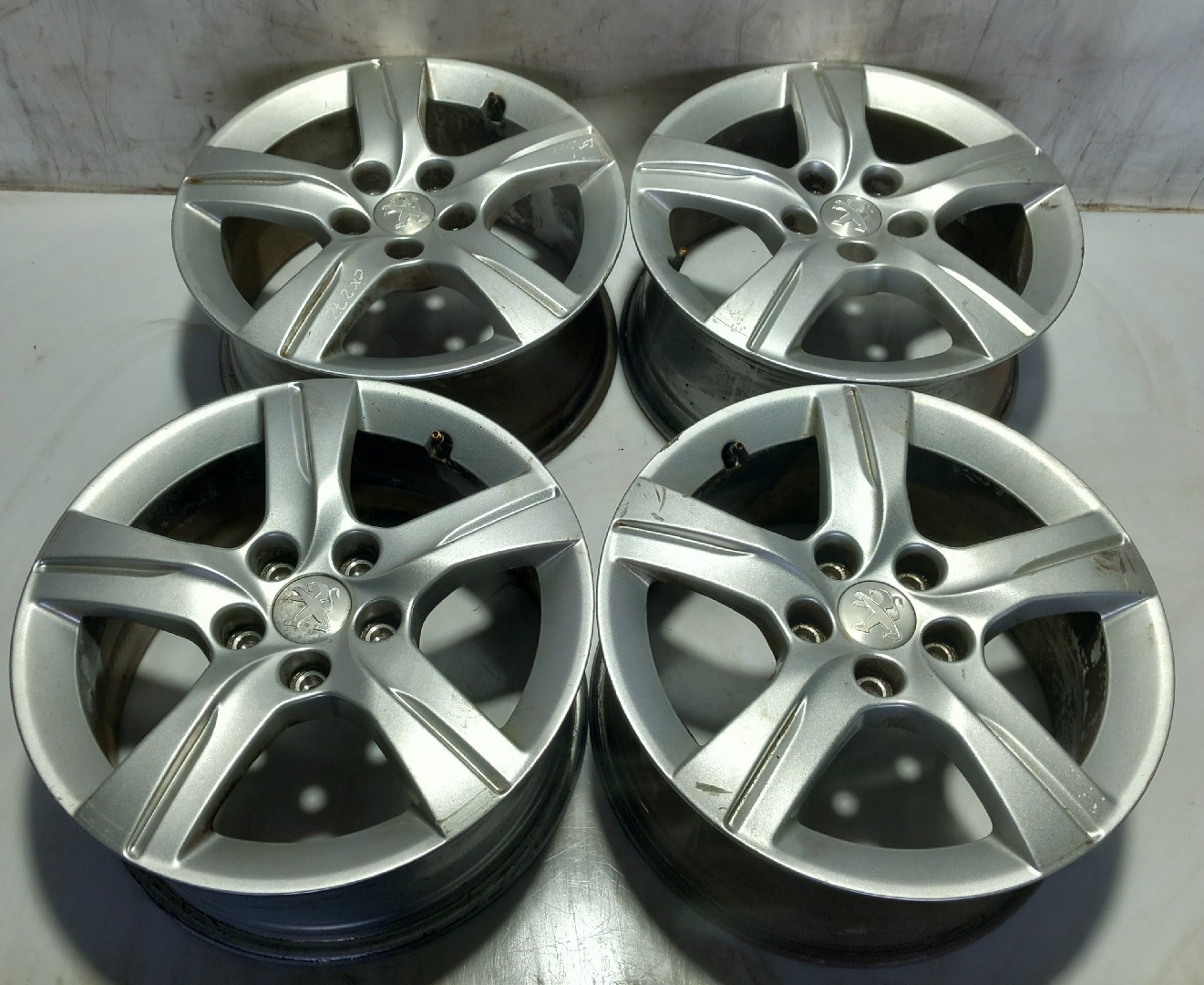 Ensemble de jantes PEUGEOT 508 Imagem-1