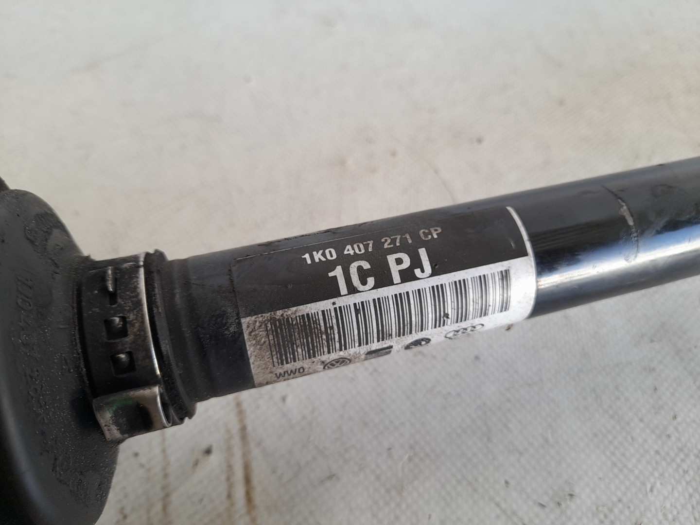 Left front driveshaft SKODA Octavia II Hatchback (1Z3) Imagem-3