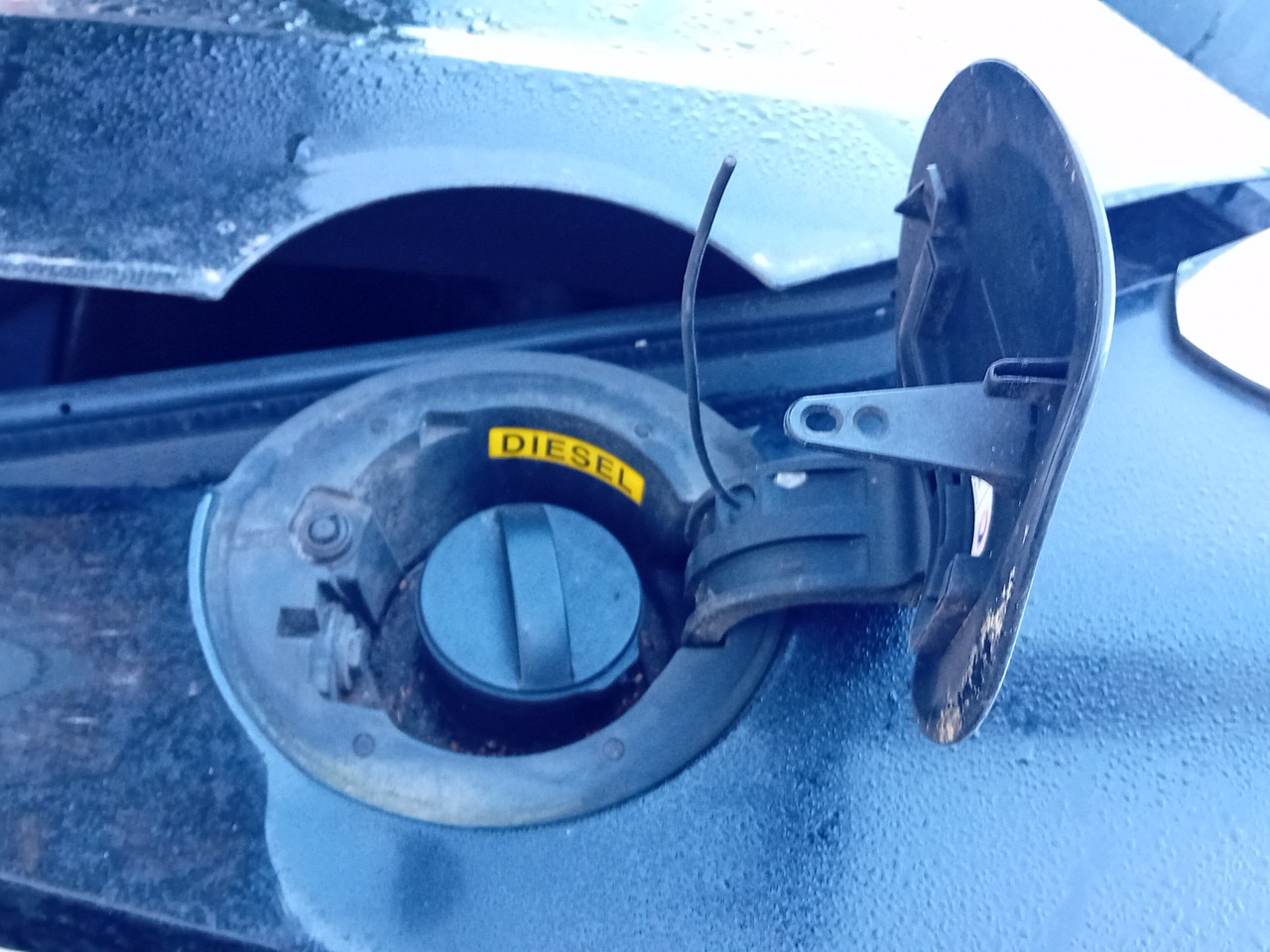 Fuel tank cap PEUGEOT RCZ Imagem-1