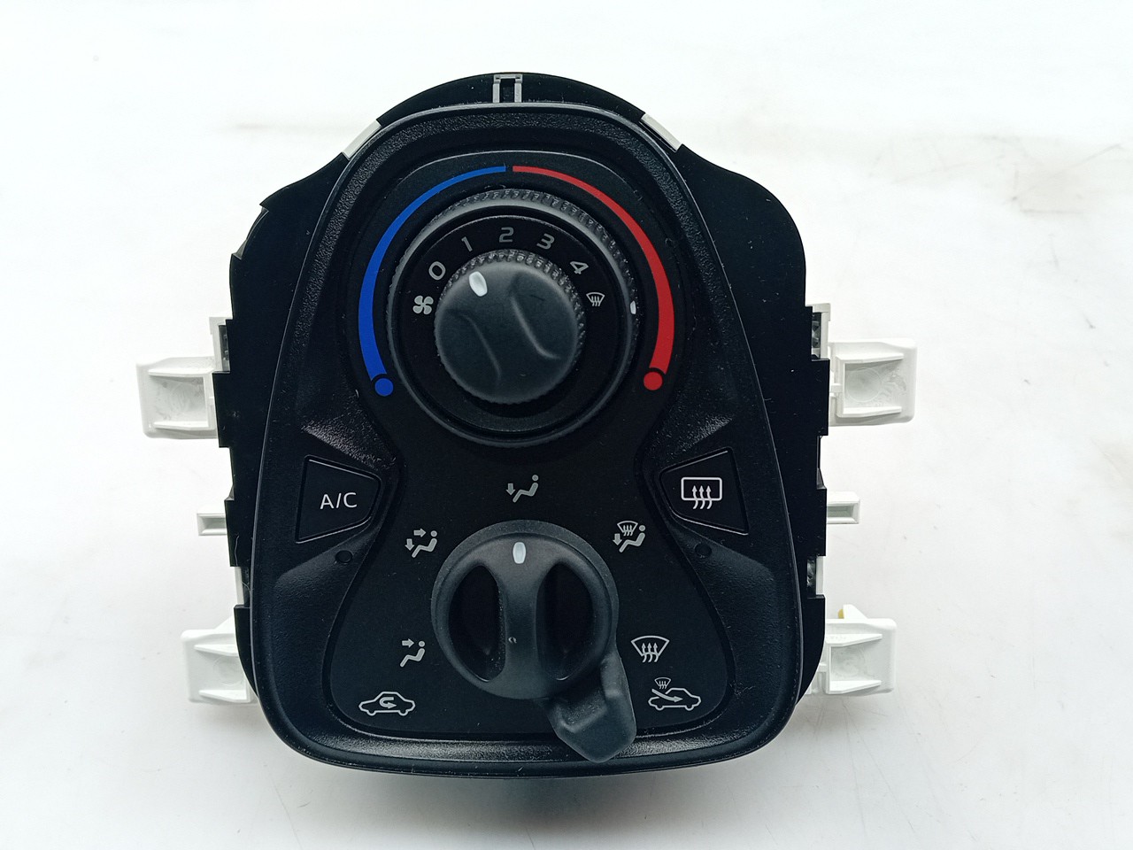 Botão / interruptor do AC PEUGEOT 108 Imagem-1