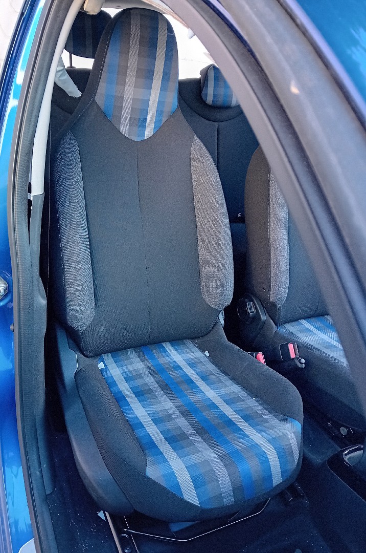 Conjunto de bancos PEUGEOT 108 Imagem-1