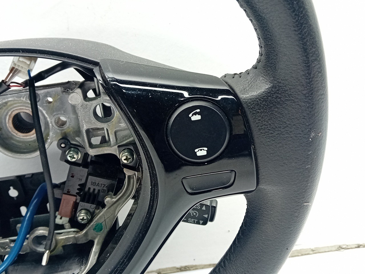 Volante PEUGEOT 108 Imagem-2
