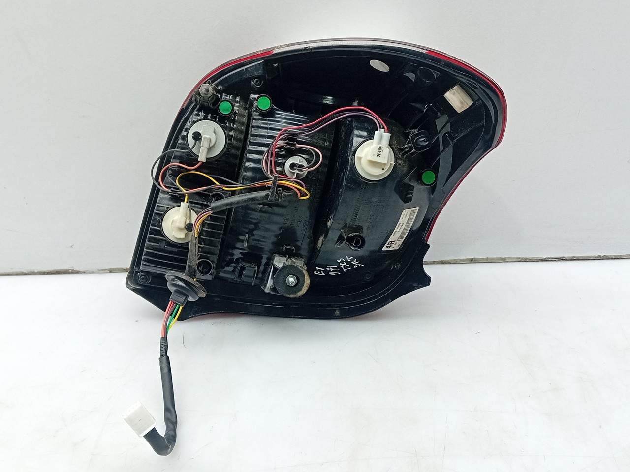 Right Tail light PEUGEOT 108 Imagem-2