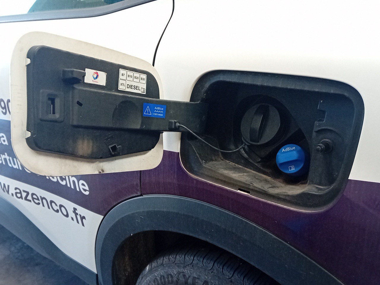 Tapa exterior combustible CITROËN C4 III Imagem-1