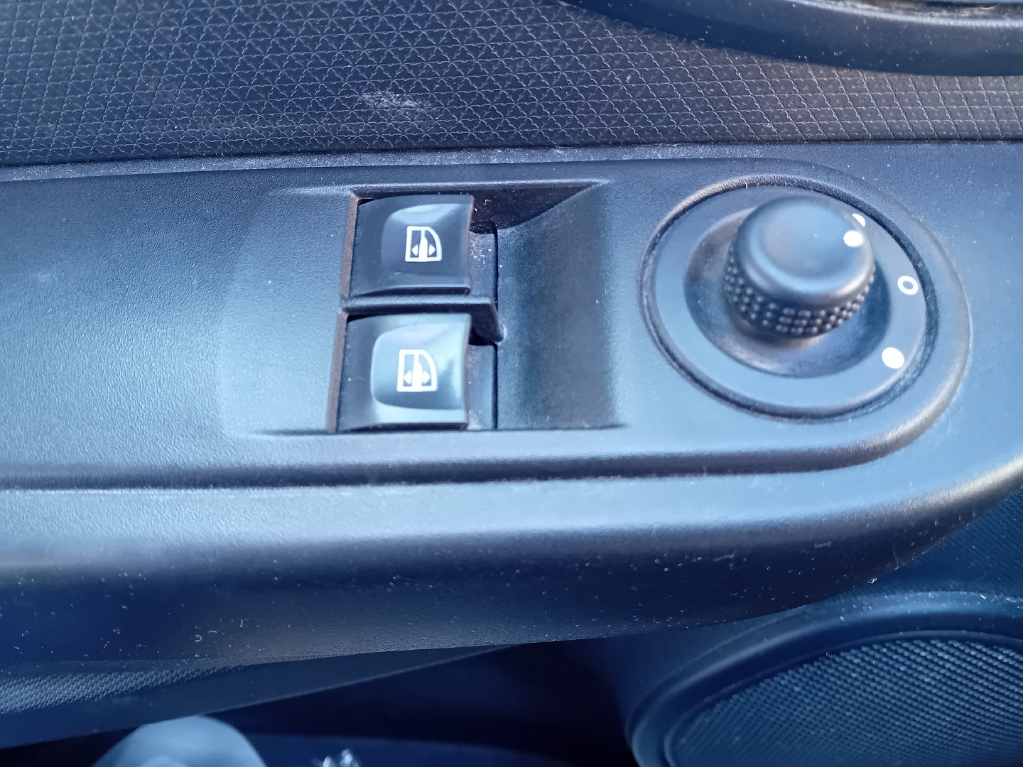 Left Front window control RENAULT Clio IV (BH_) Imagem-1