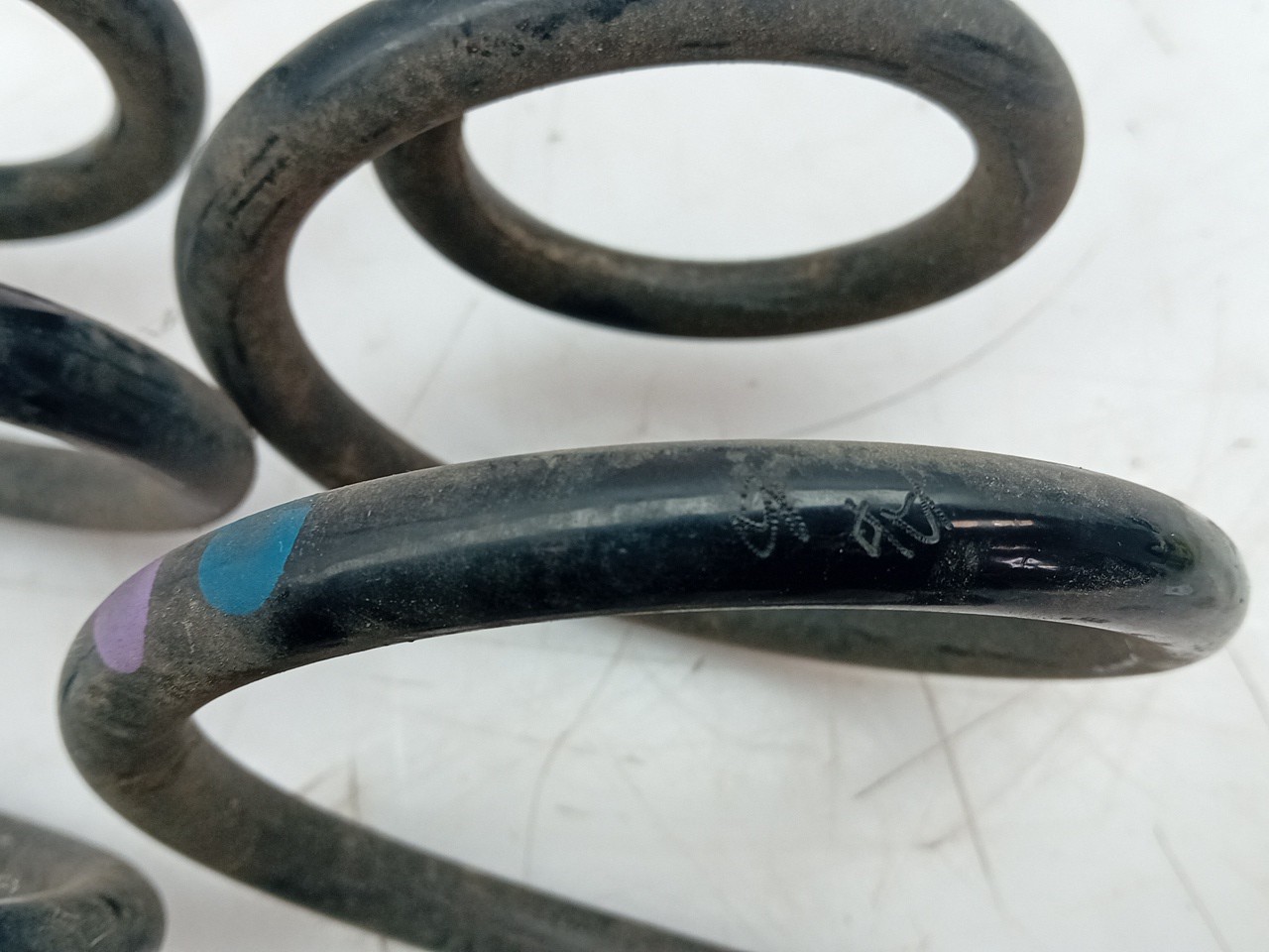 Left rear Suspension Spring RENAULT Zoe (BFM_) Imagem-4