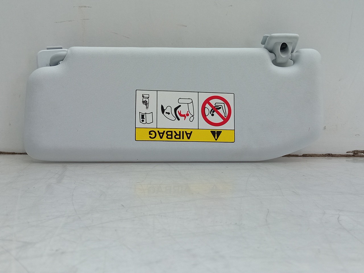 Right Sun Visor PEUGEOT 208 Imagem-1