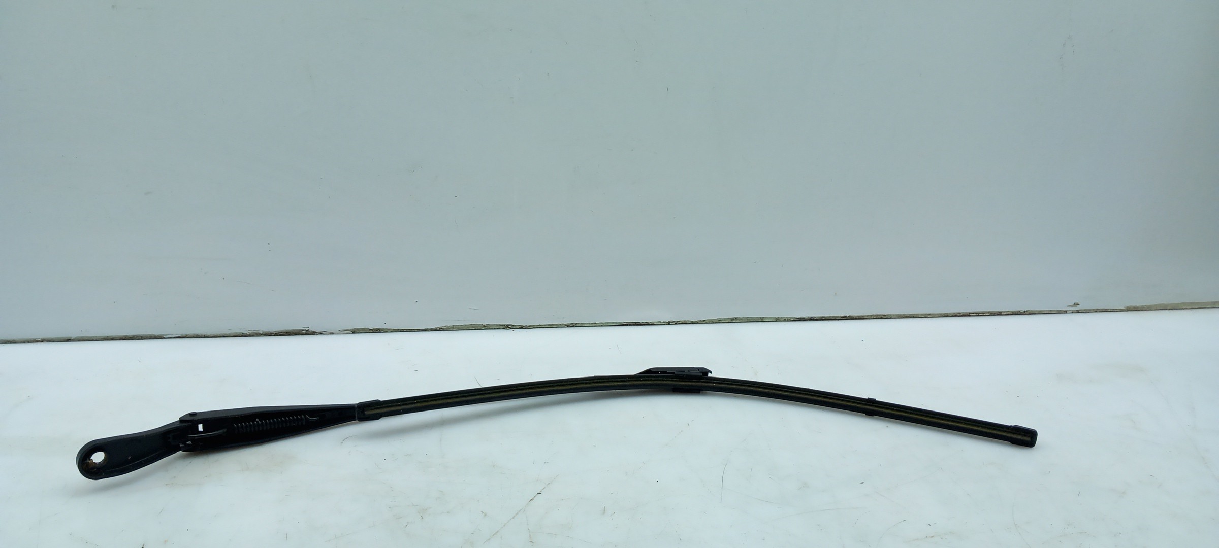 Windscreen wiper arm Left front CITROËN C3 Aircross II (2R_, 2C_) Imagem-1
