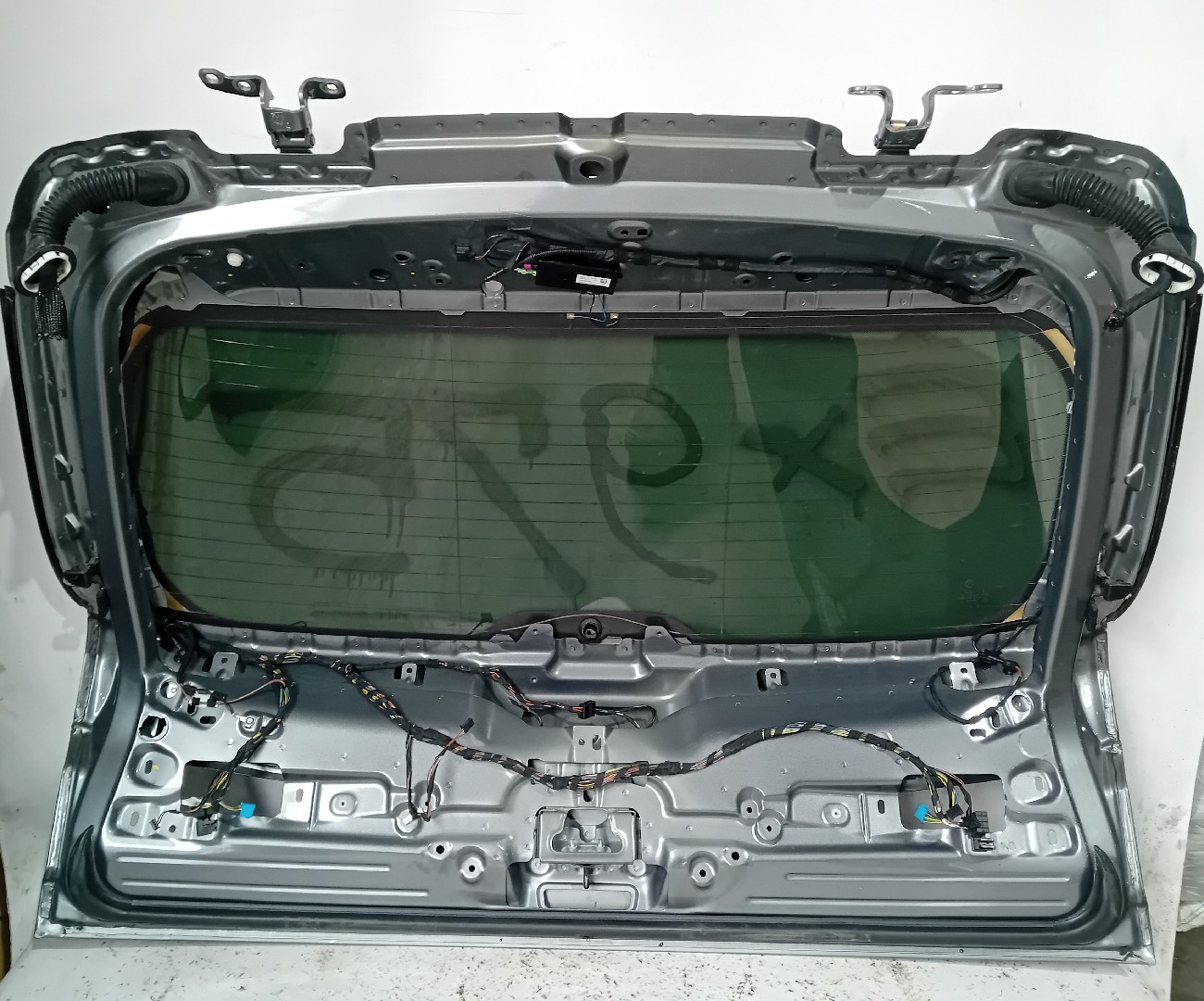 Portón trasero BMW X5 (F15, F85) Imagem-1
