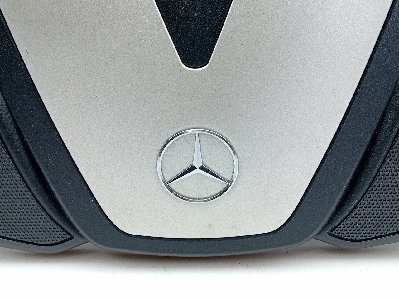 Cobertura do motor / blindagem superior do motor MERCEDES-BENZ Classe S (W221) Imagem-1