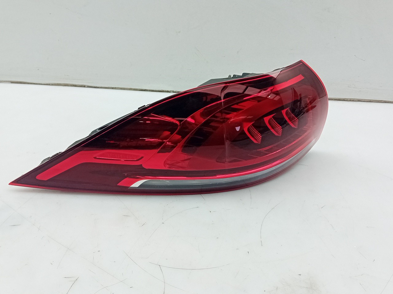 Left Tail light MERCEDES-BENZ GLE (V167) Imagem-1