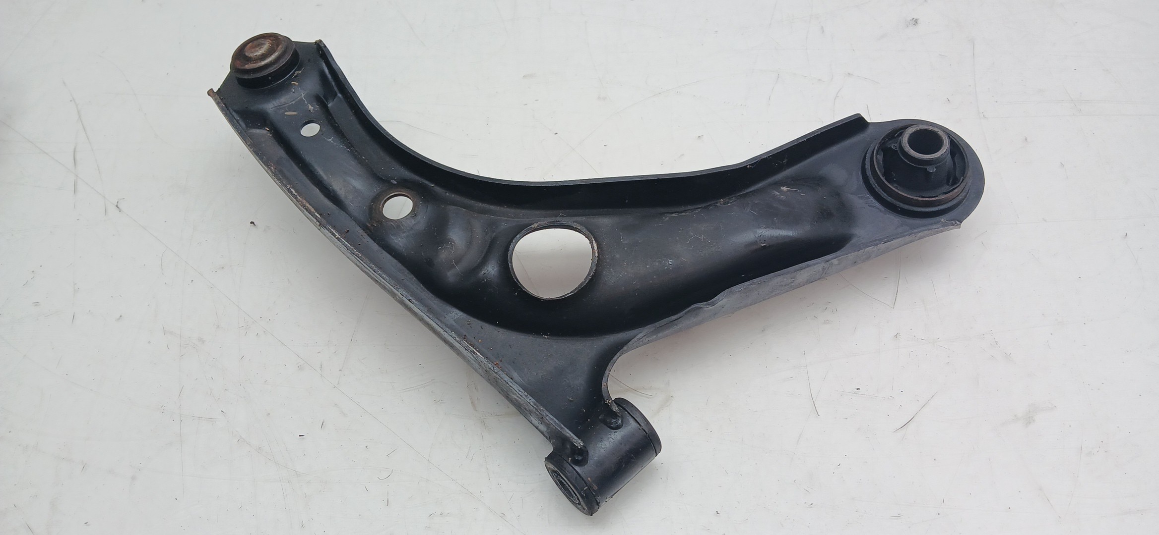 Brazo suspensión delantero izquierdo PEUGEOT 107 Imagem-1