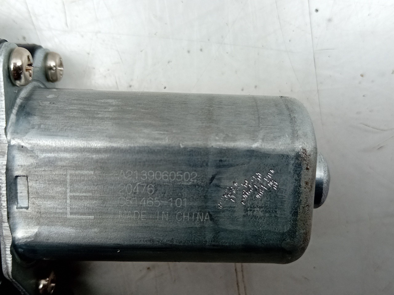 Moteur lève-vitre avant gauche MERCEDES-BENZ GLC (X253) Imagem-3