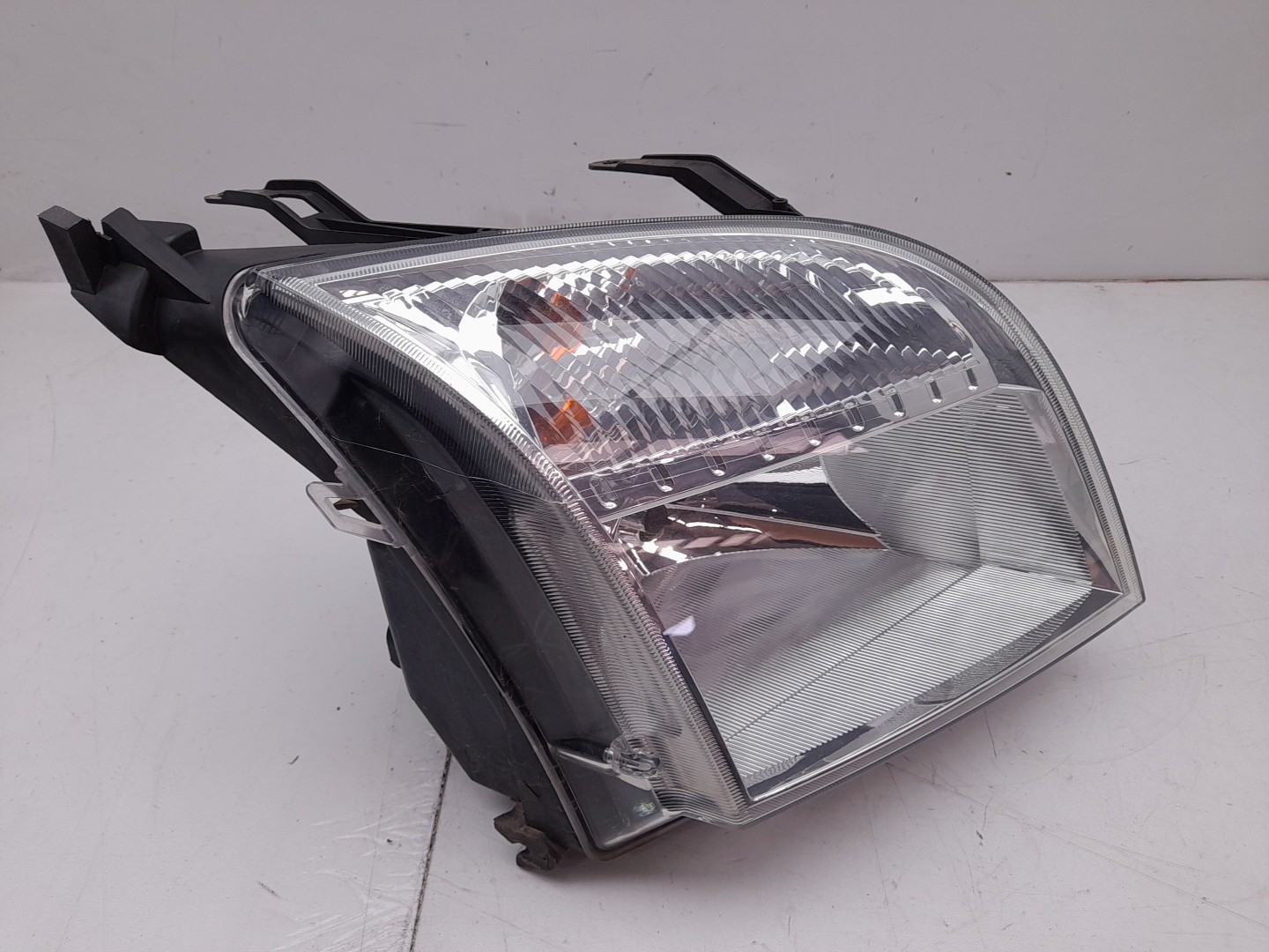 Ótica / farol direita