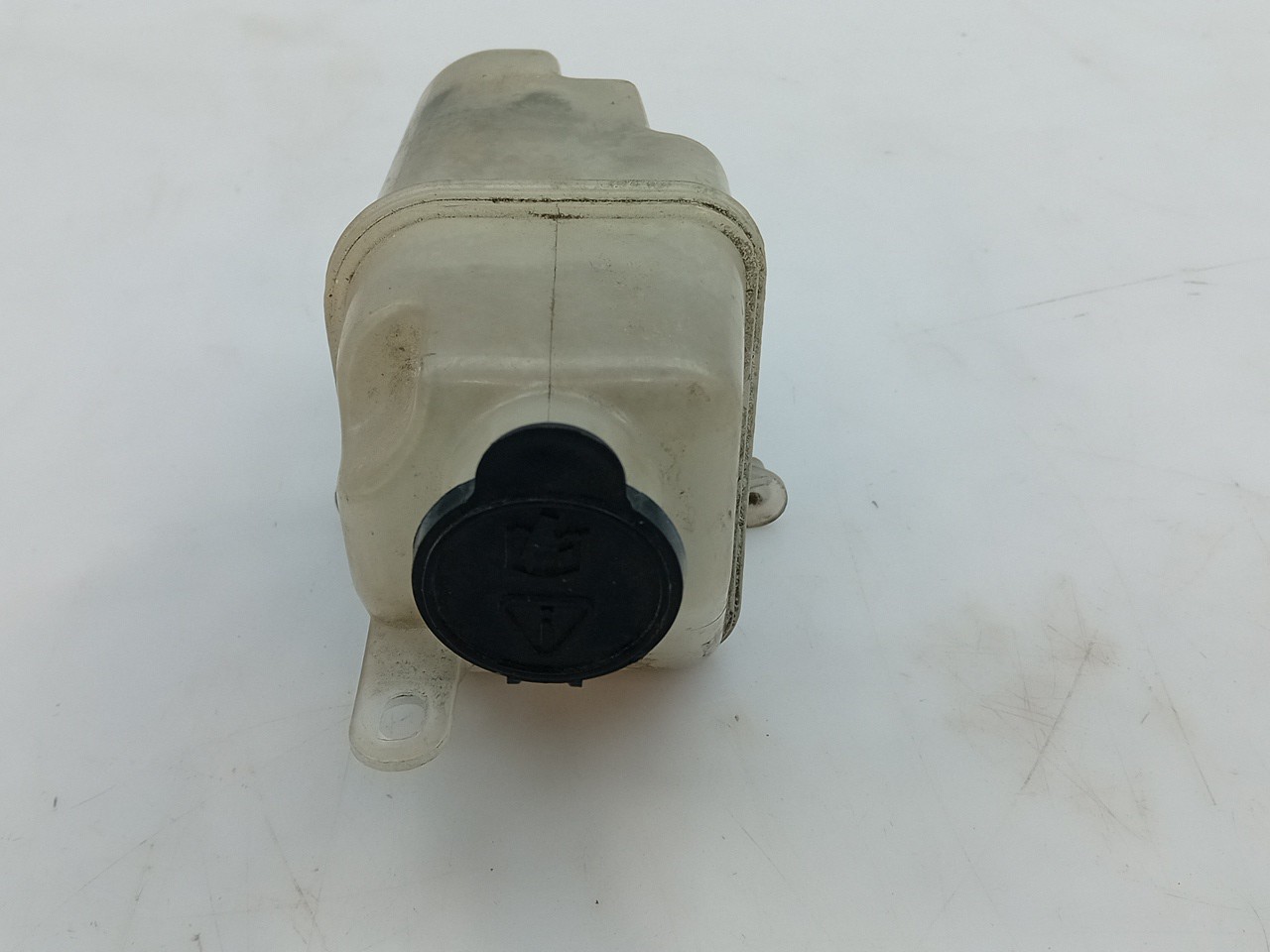 Coolant reservoir