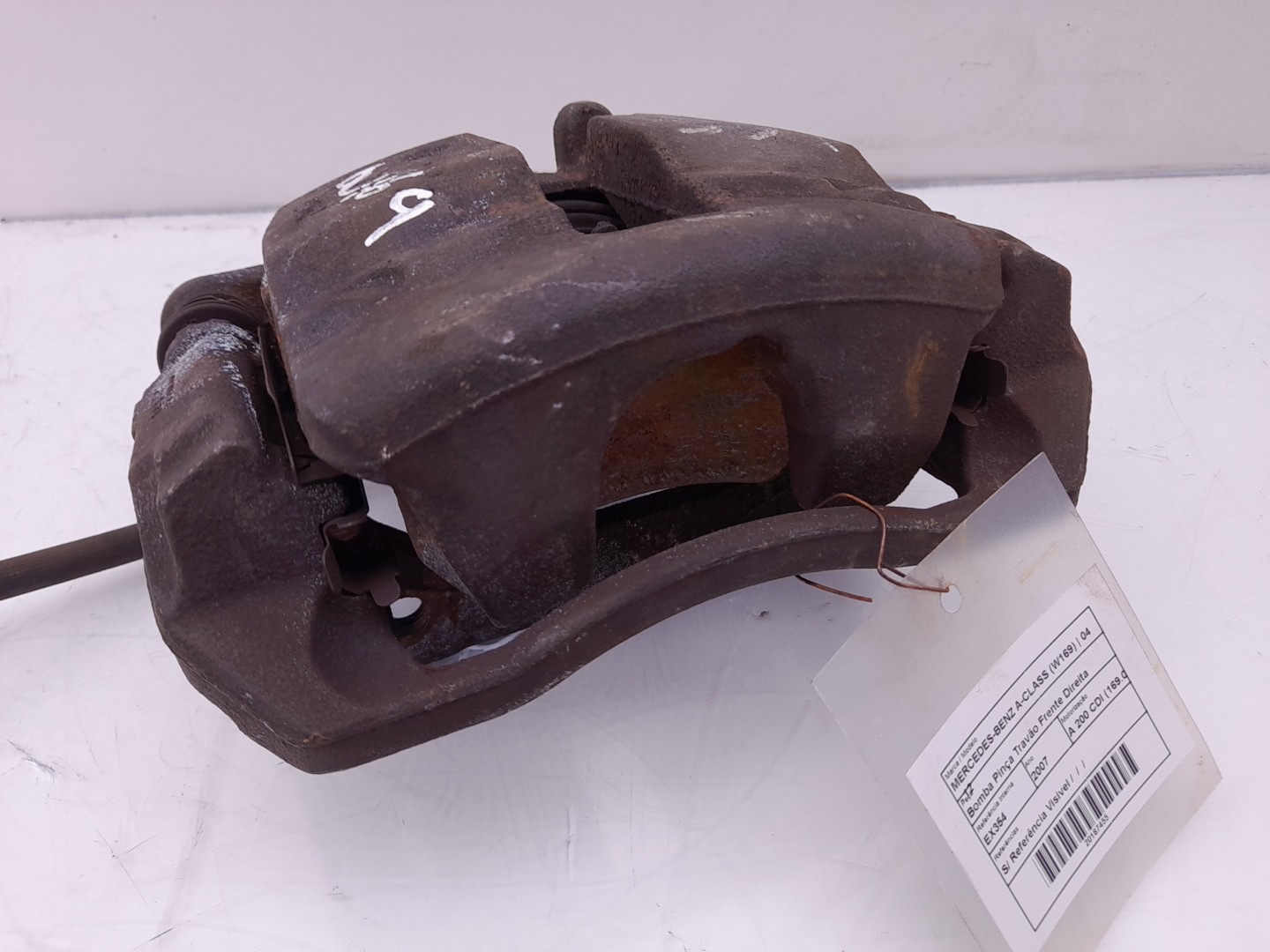 Étrier de frein avant Droite