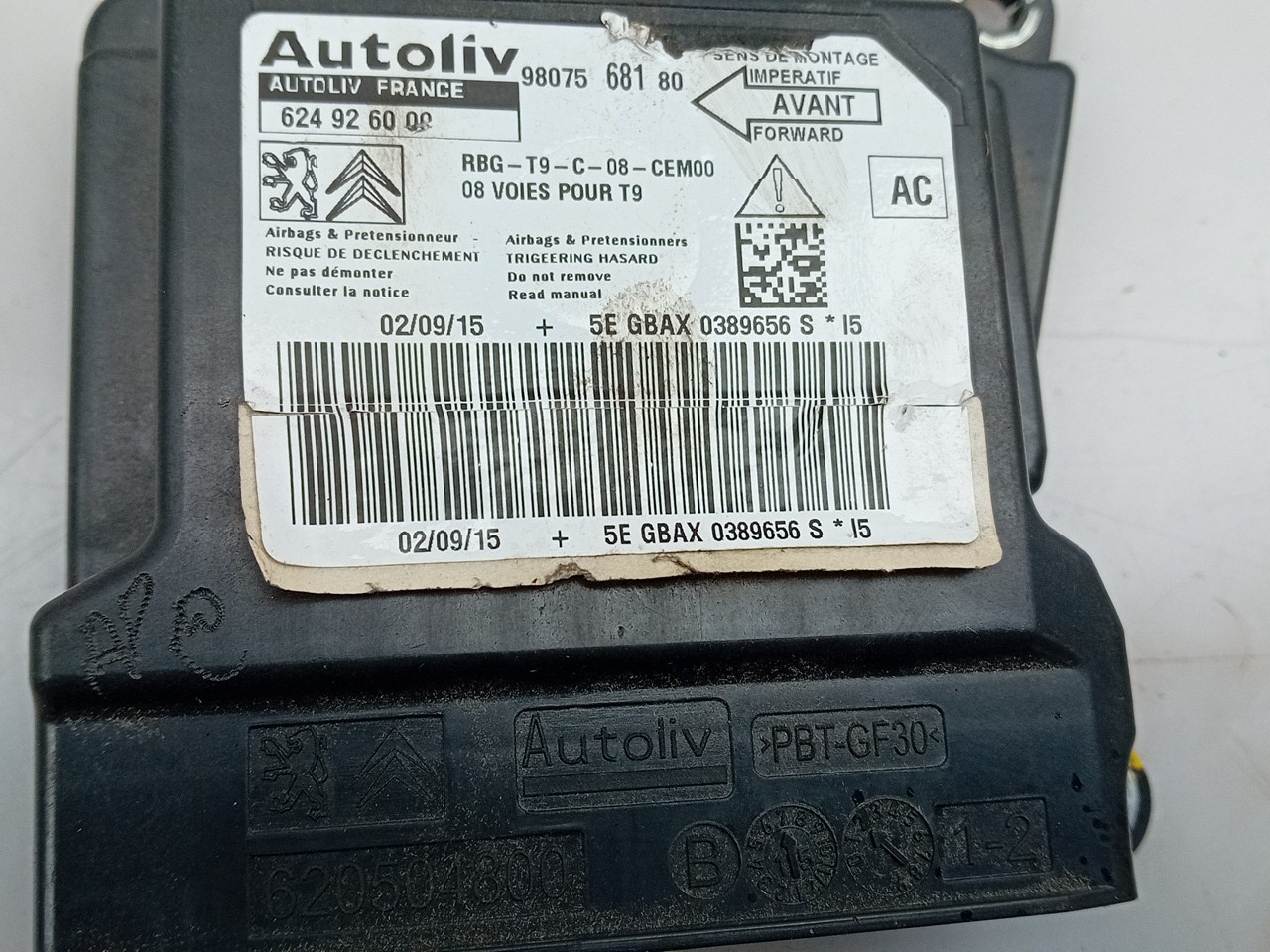 Calculateur  airbag PEUGEOT 308 II Imagem-3