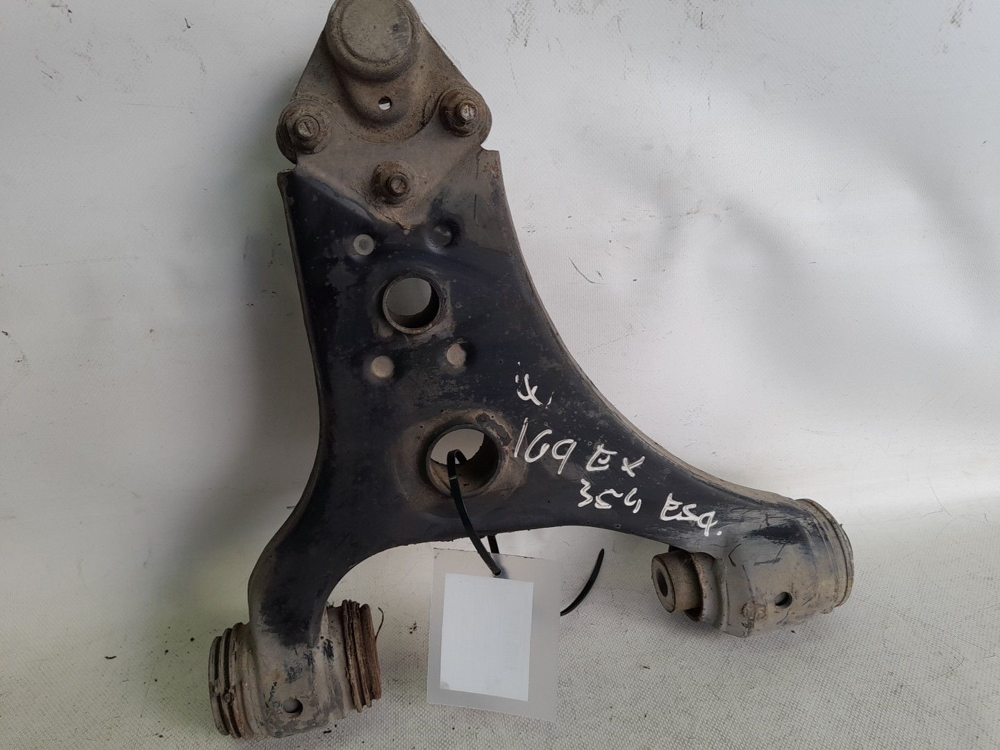 Bras de suspension Avant gauche MERCEDES-BENZ Classe A (W169) Imagem-1