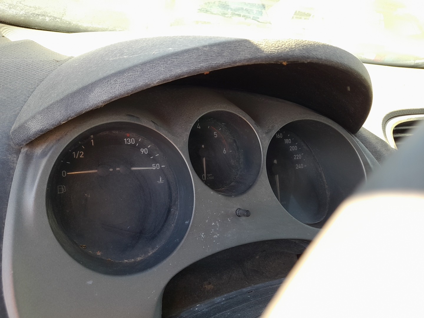Instrument cluster