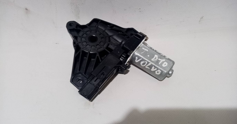 Right Rear  Door Window Regulator Motor