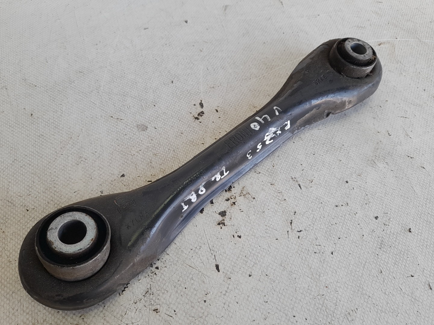 Braço de suspensão trás direito VOLVO V40 Hatchback Imagem-1