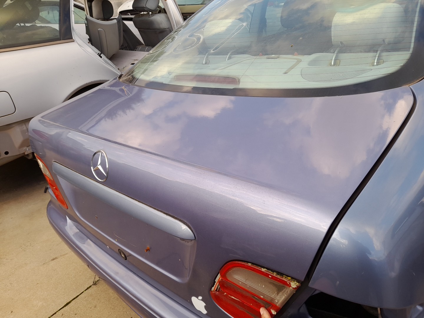 Portón trasero MERCEDES-BENZ CLK (C208) Imagem-1