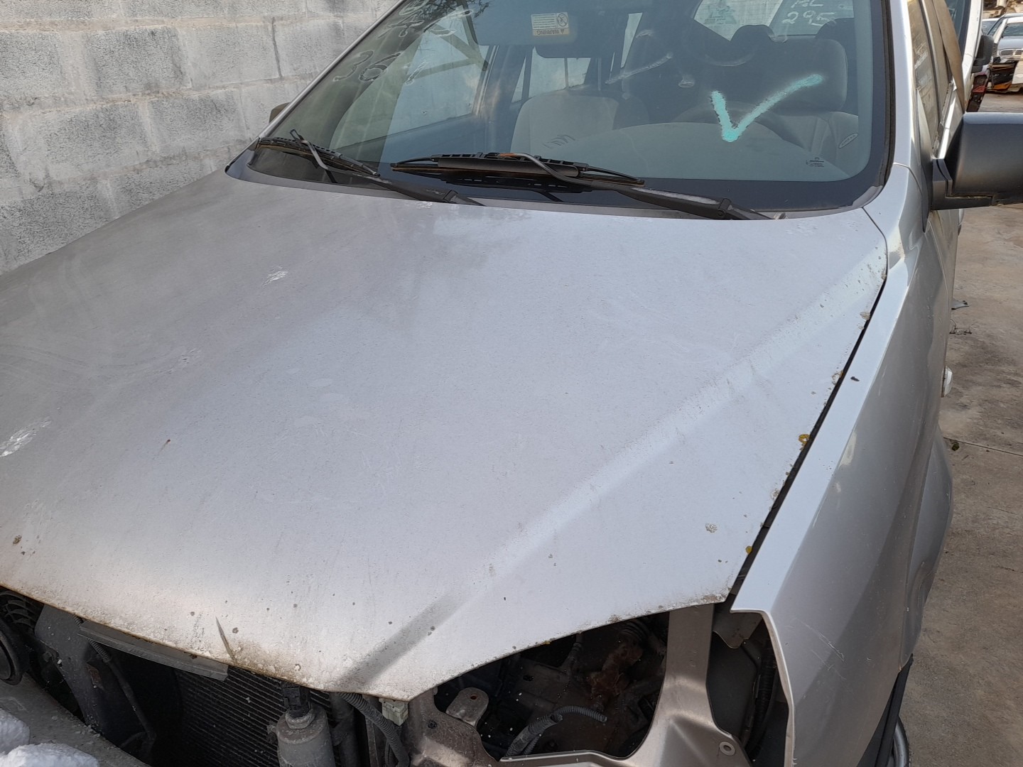 Capot KIA Carens II (FJ) Imagem-1